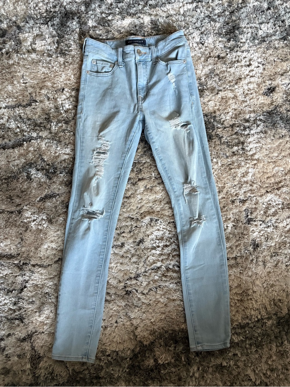Aeropostale Light Wash Ripped Women's Skinny Jeans